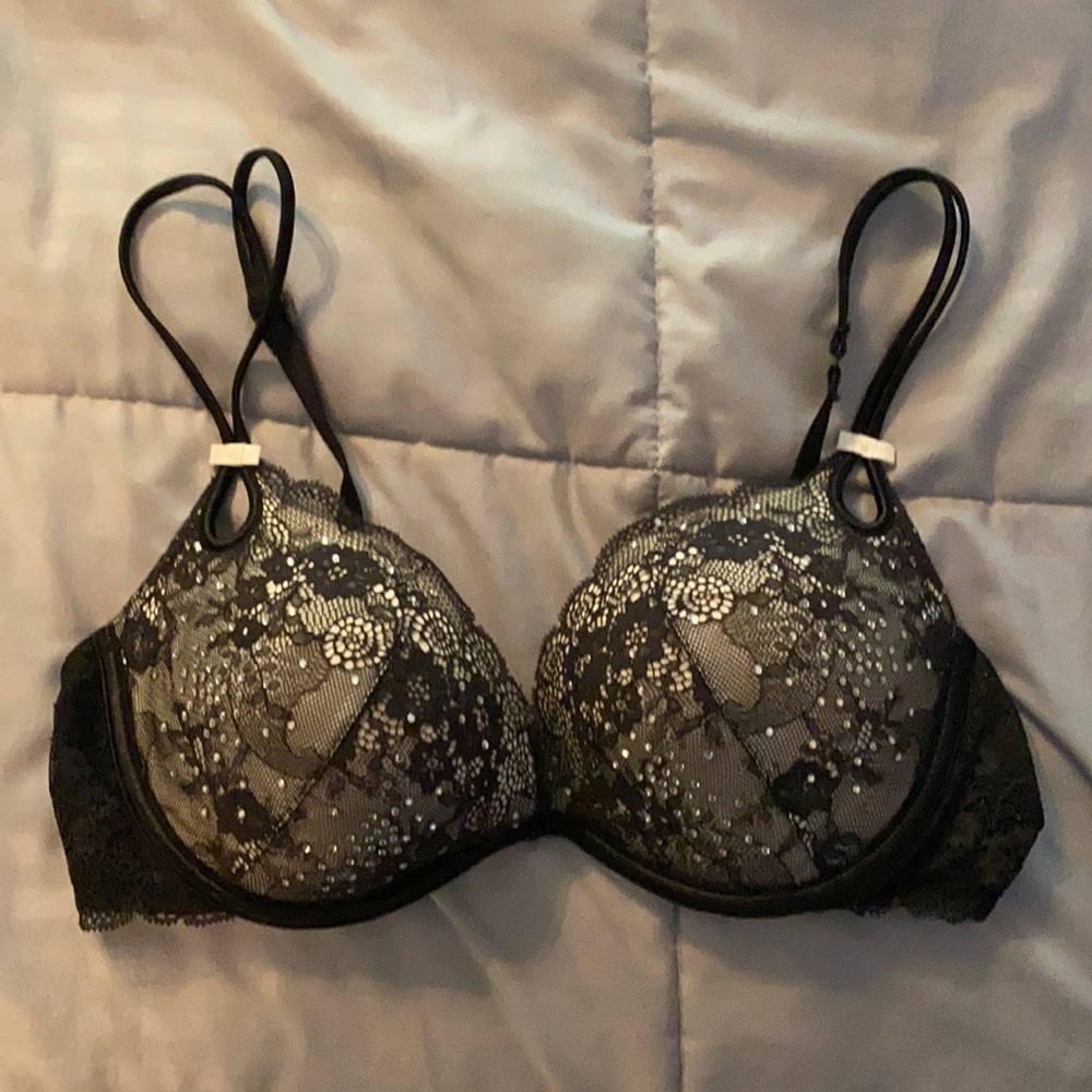 Victoria’s Secret Sexy Little things push up bra